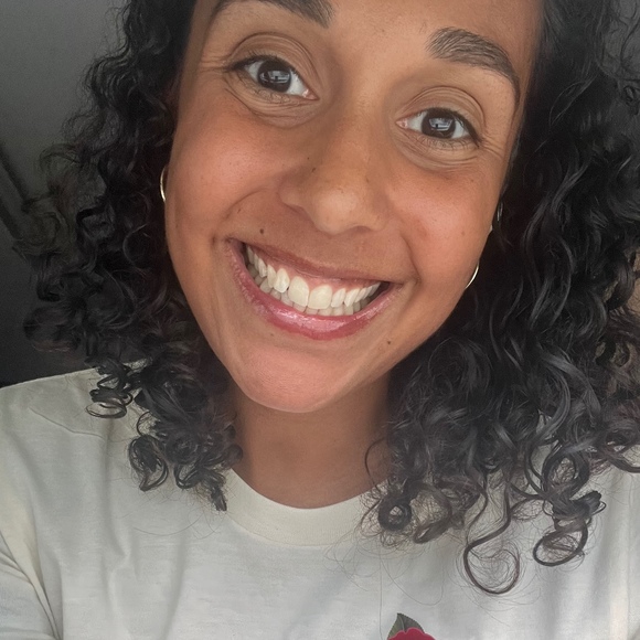 Meet your Posher, Marissa - Picture 1 of 1